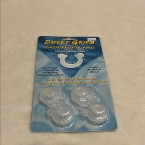 Duvet Grip Set in Clear